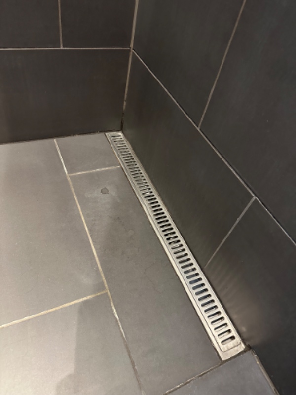 Nye fuger i brusekabine