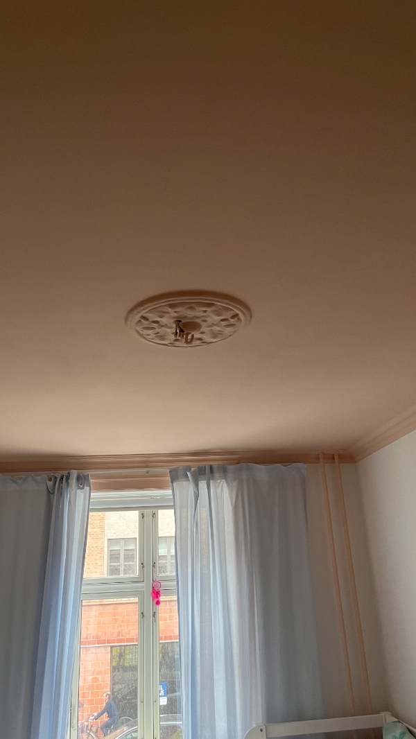 Ophængning af væglamper og lampeophæng