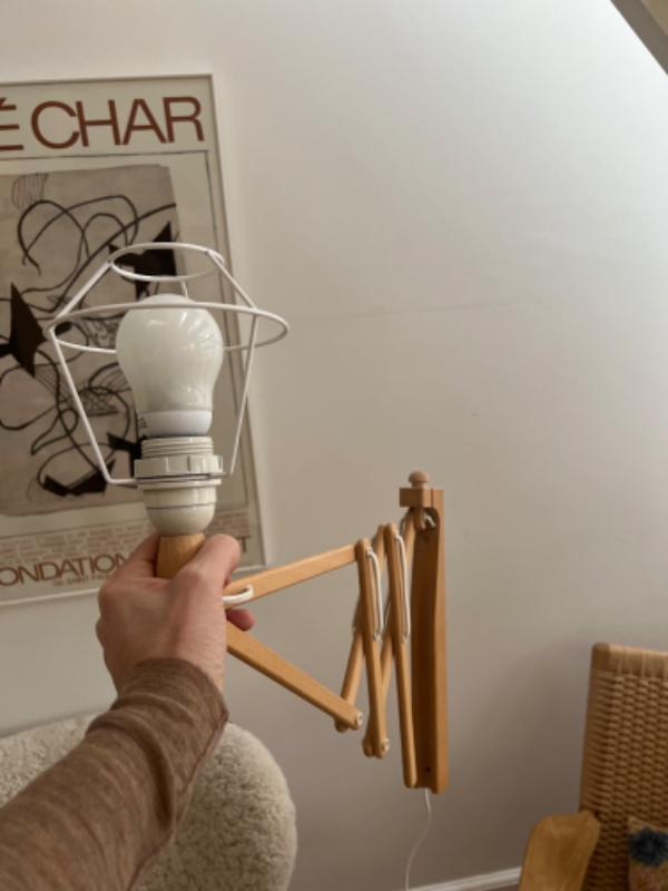 Ophængning af lampe (bor huller i betonvæg)