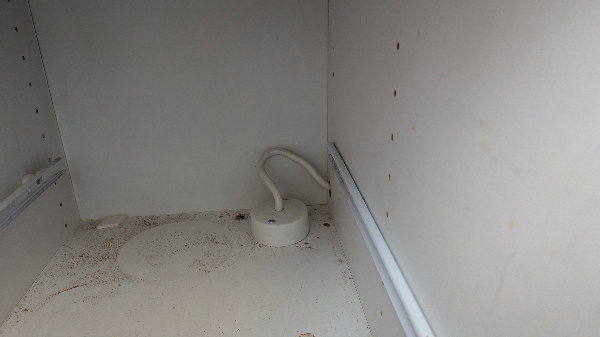 Afmontering af el-kabel til ovn