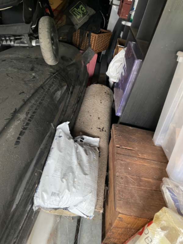 Rømning af carport med skrammel