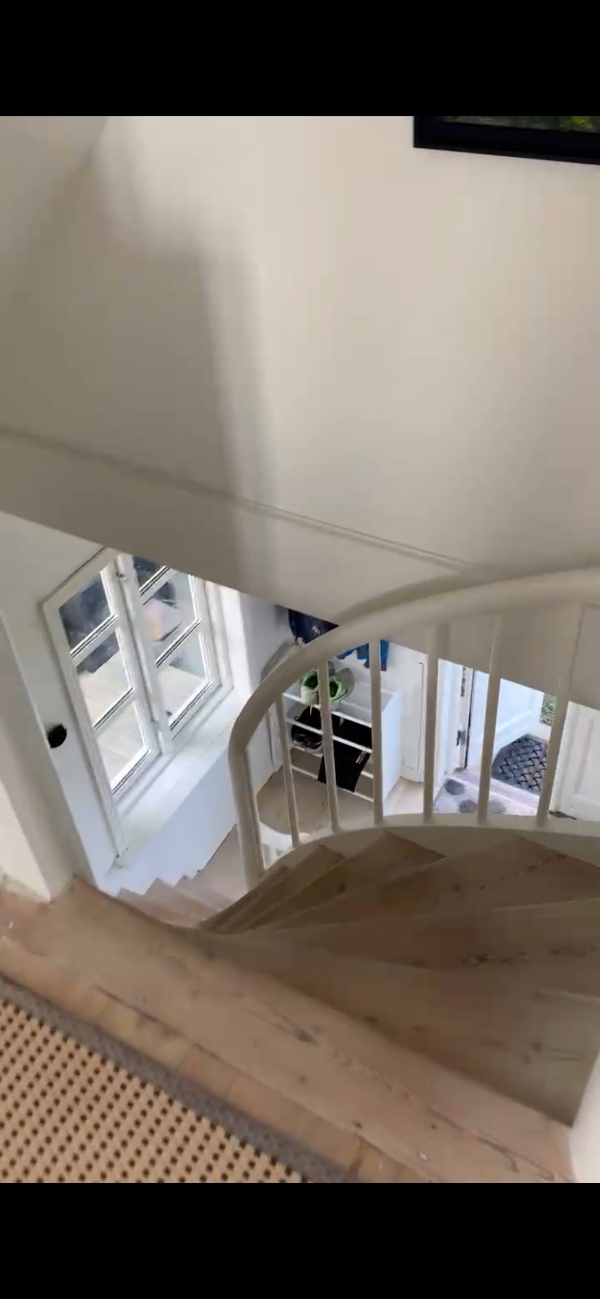 Flytning af tungt pengeskab og dobbetlseng