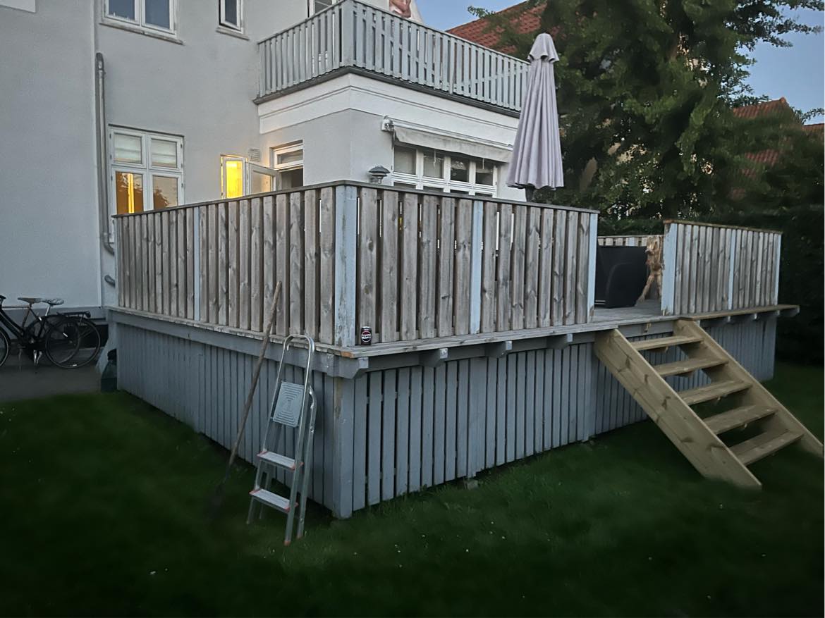 Maling af træterrasse