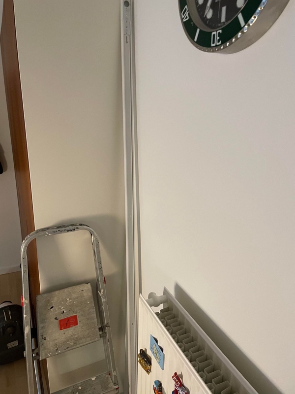 Opsætning/ophæng af 2 lamper på en lampe skinne