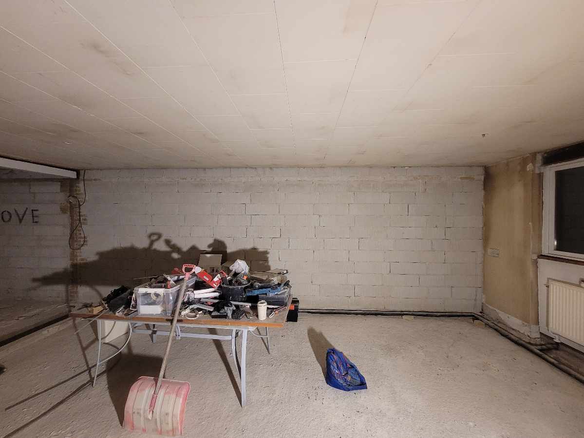 Fylder huller i gasbeton ydervæg