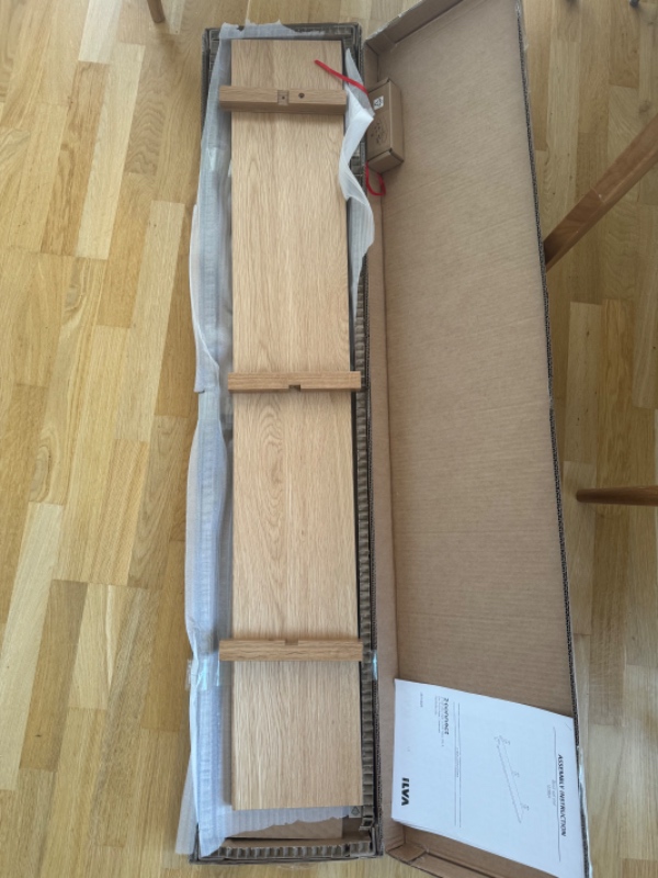 Ophængning af spejl og hylde