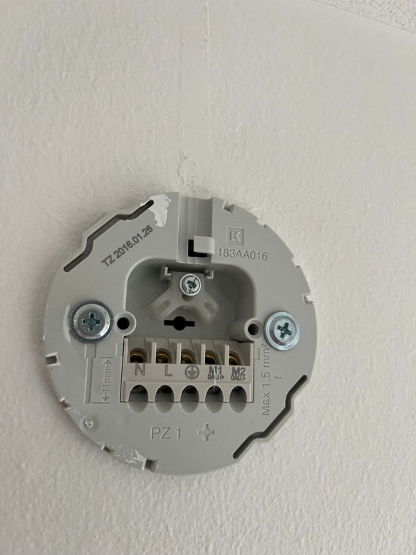 Installing light bulbs