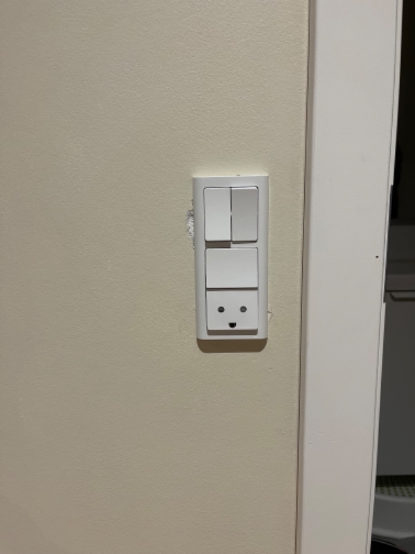 Flytning af gamle stikkontakter fra gerigt til væg