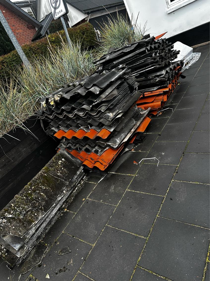 Bortskaffelse af asbest plader