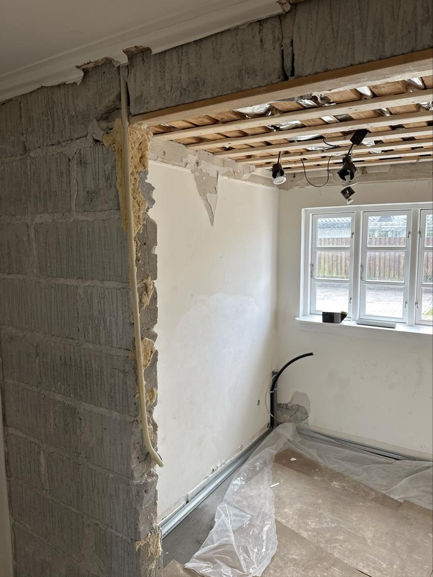 Elektricitet på badeværelse og stue