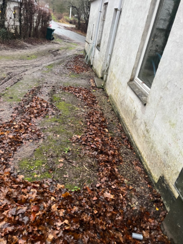 2 Nye indkørsler samt div.