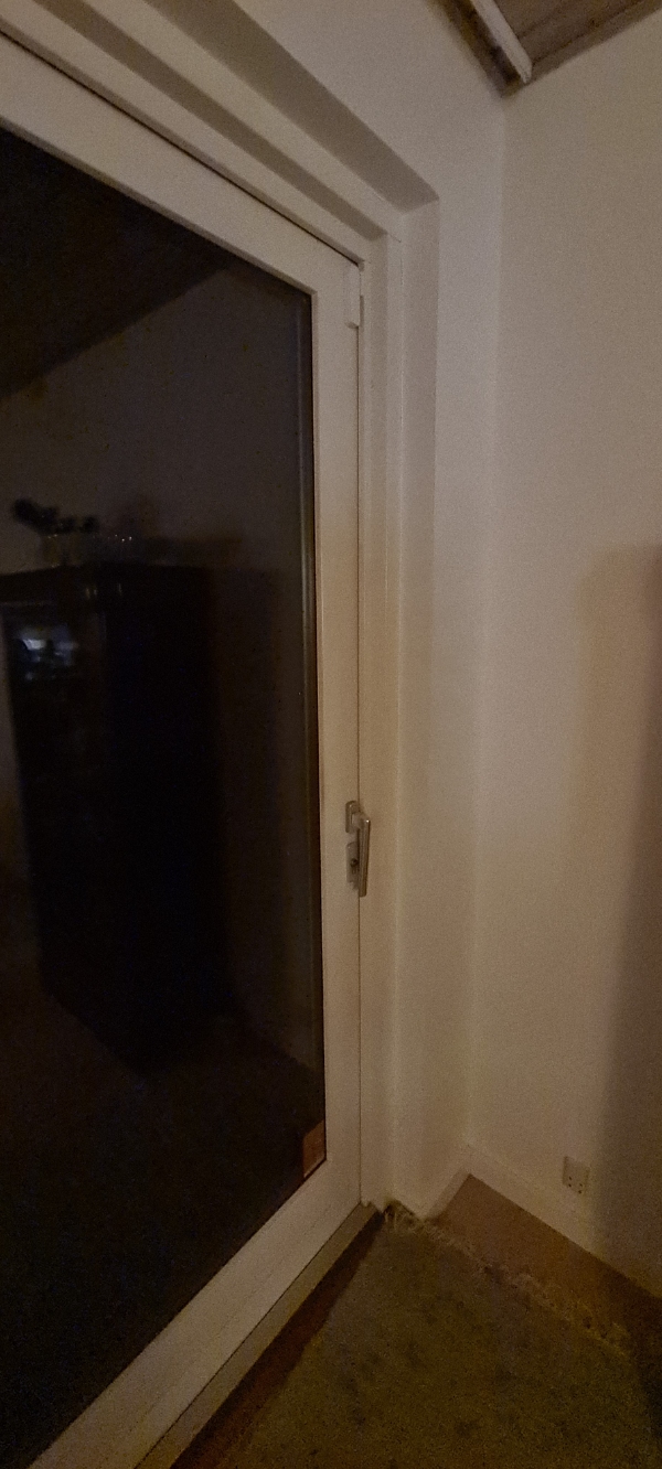 lås på terrasseskydedør er låst fast