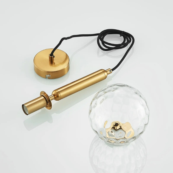 Opsætning af 2 Loft lamper over køkkenbord og 3 lamper over spise bord og 1 spejl lampe der skal led