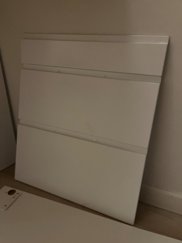 Montere front til indbygget køleskab og opvaskemaskine. Ældre Ikea skab