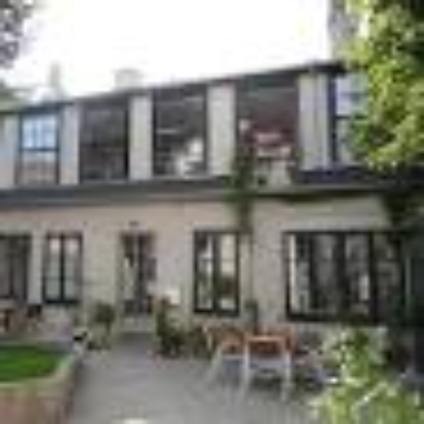 Jeg har bruge for en vinduespudser på Frederiksberg.