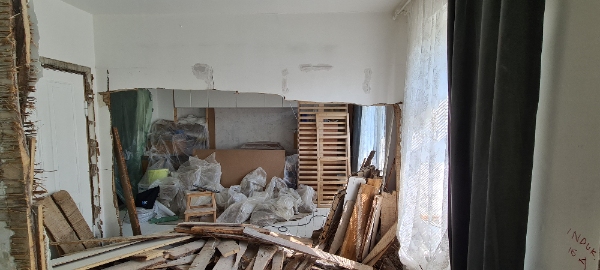 Fjernelse af byggeaffald (er sorteret ved afhentningen)