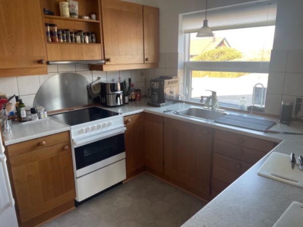 Maling af finer køkkenlåger + andet facade i køkken