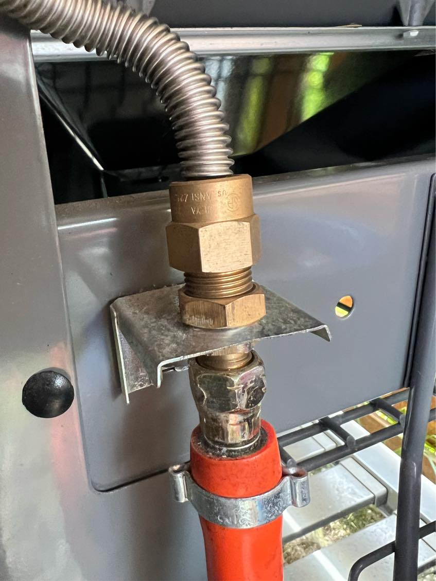 Skift af gasregulator på grill