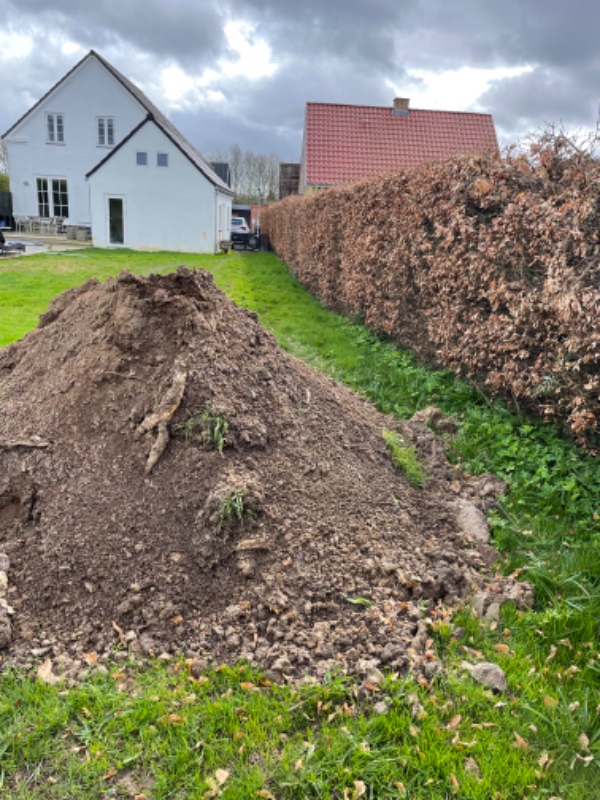 Fjernet en bunke jord