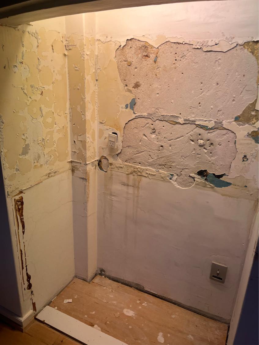 Pudsning af mur i køkken