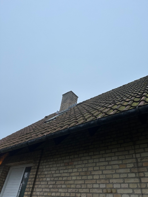 Utæt skorsten - inddækning og pudsning af skorsten