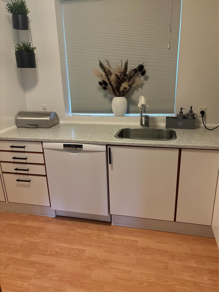 Auto lakeres køkkelåger ikke males