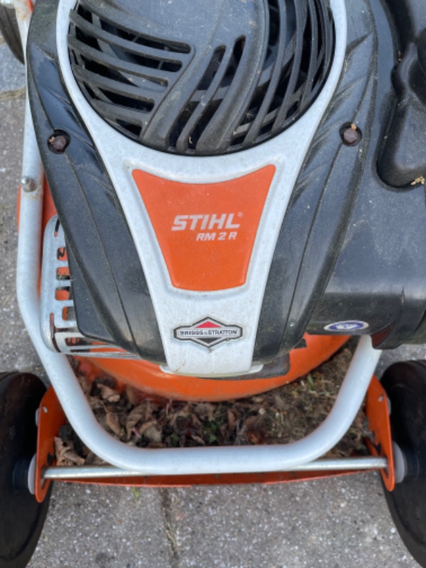 Reparation af græsslåmaskine