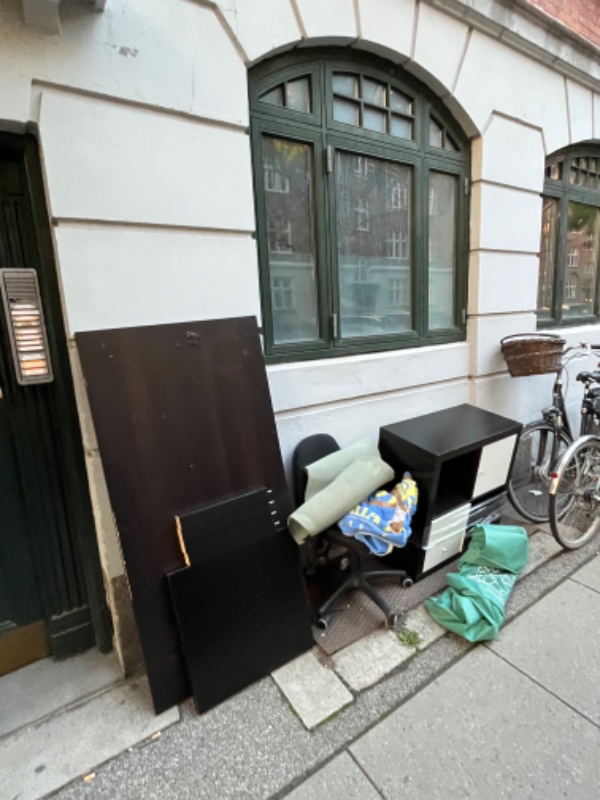 Køre storskrald til genbrugsplads hurtigst muligt