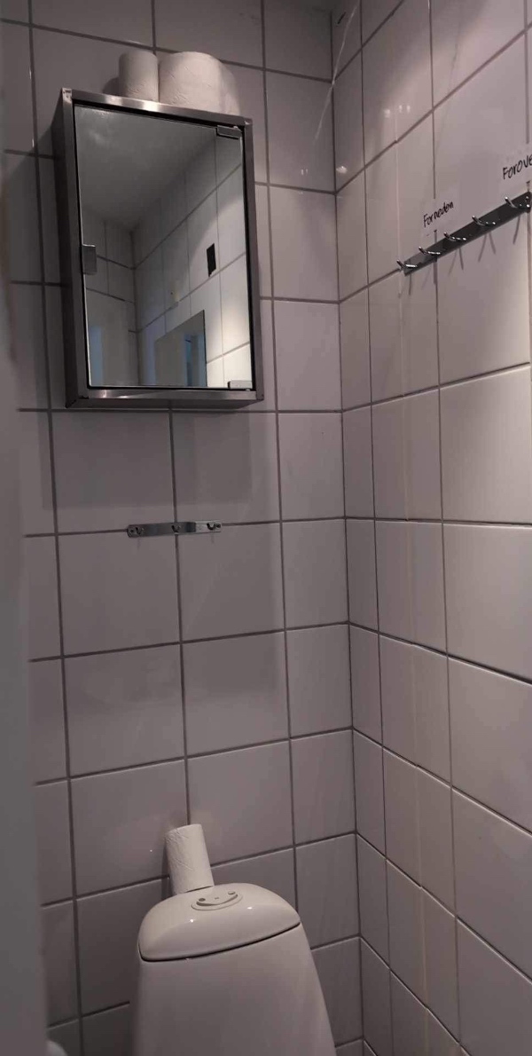 Rengøring af badeværelse