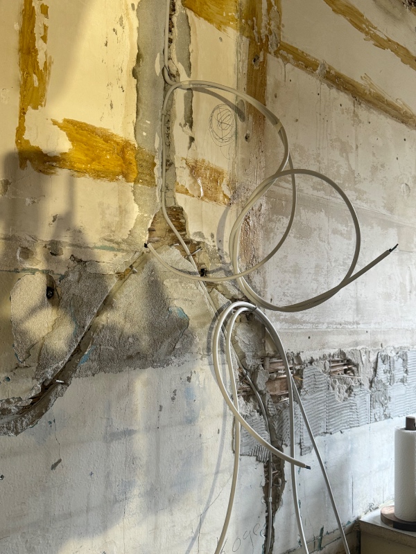 Pudse, spartel samt filtning af lille køkken