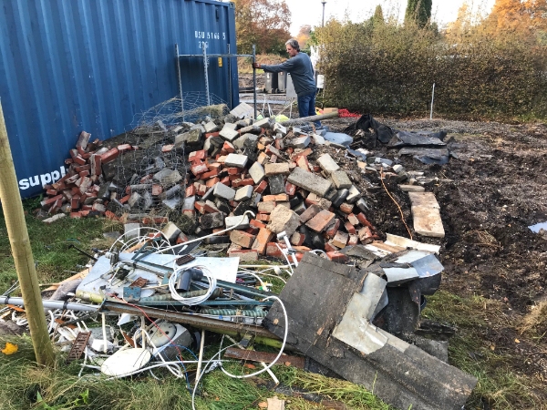 afhentet byggeaffald