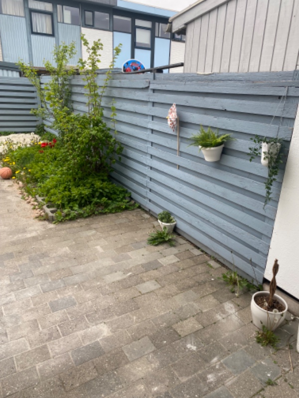 Fjernelse af sand og havearbejde