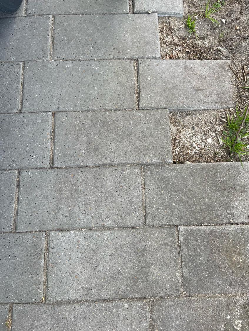 Fjerne ca. 100m2 fliser