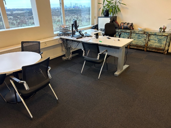 Ugentlig rengøring af kontor