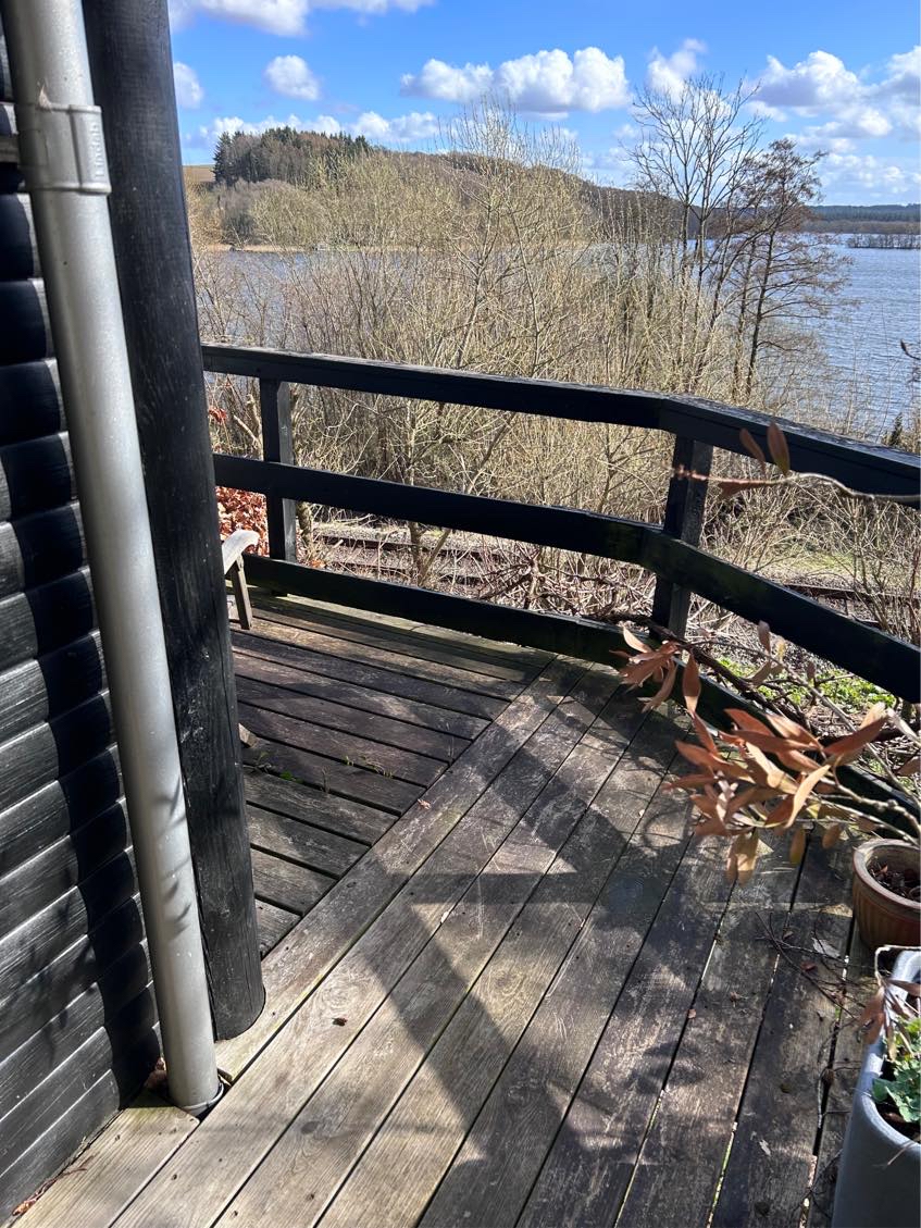 Behandling/maling af træterrasse