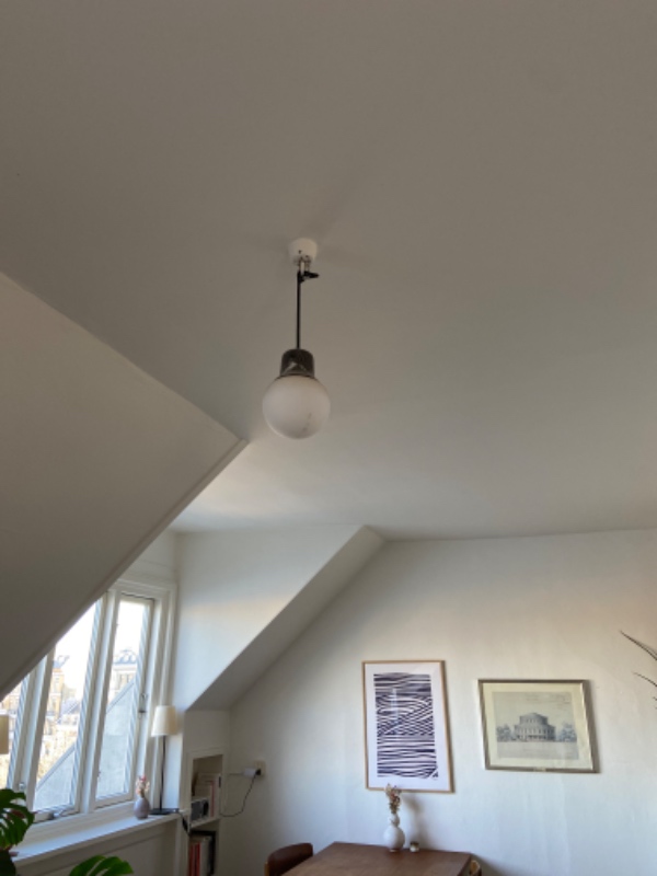 Montering af 2 loft lamper