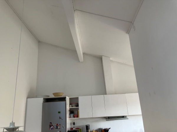 Maling af køkken-alrum ca. 25 kvm (inkl. én væg, hvor løst tapet skal ned og nyt filt sættes op)