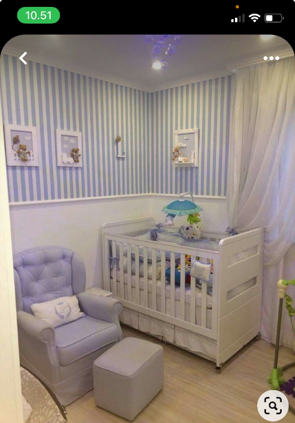 Sat tapet op på 1½ væg