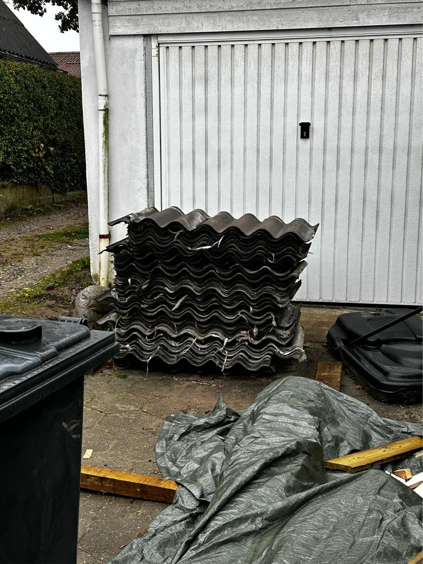 Bortskaffelse af asbest plader