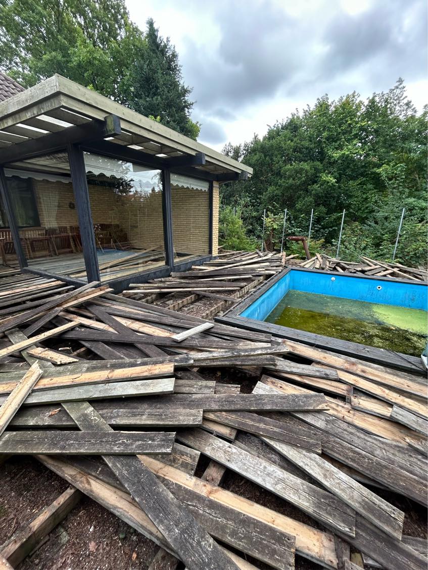 Kører terrasse på losseplads