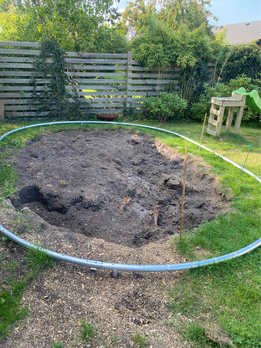 Nedgravning af trampolin