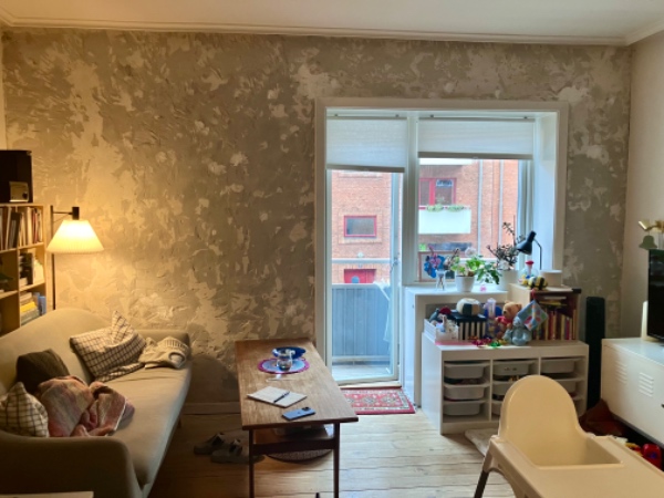 Slibning og spartling af stuevæg