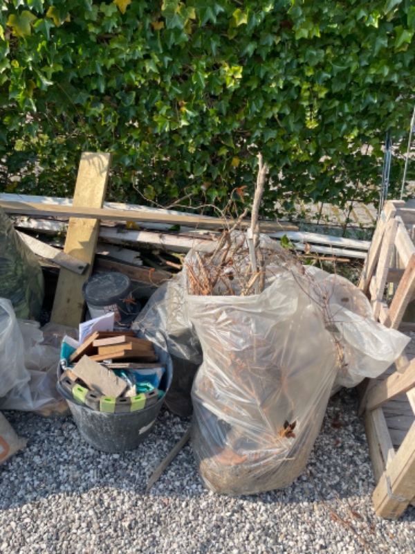 Bortkørsel af haveaffald samt andet