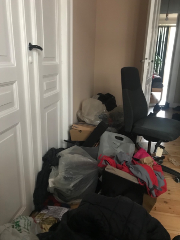 Søger Chauffør med vogn til flytning; klare selv st bære tingene