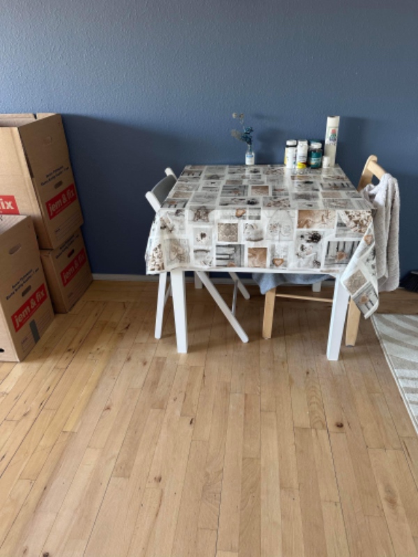 Flytte, montering og smide sofa og lænestol i containeren