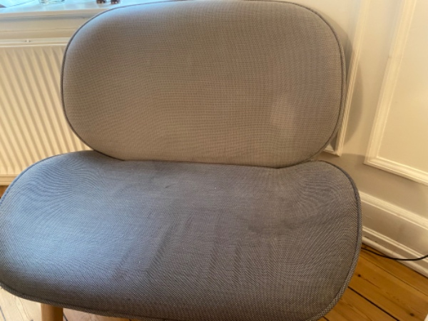 Rensning af to uldstole