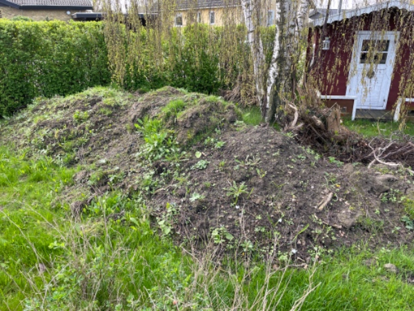 Bortførsel af 3,5 m3 havejord