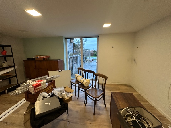 slibning af loft samt maling af loft og vægge