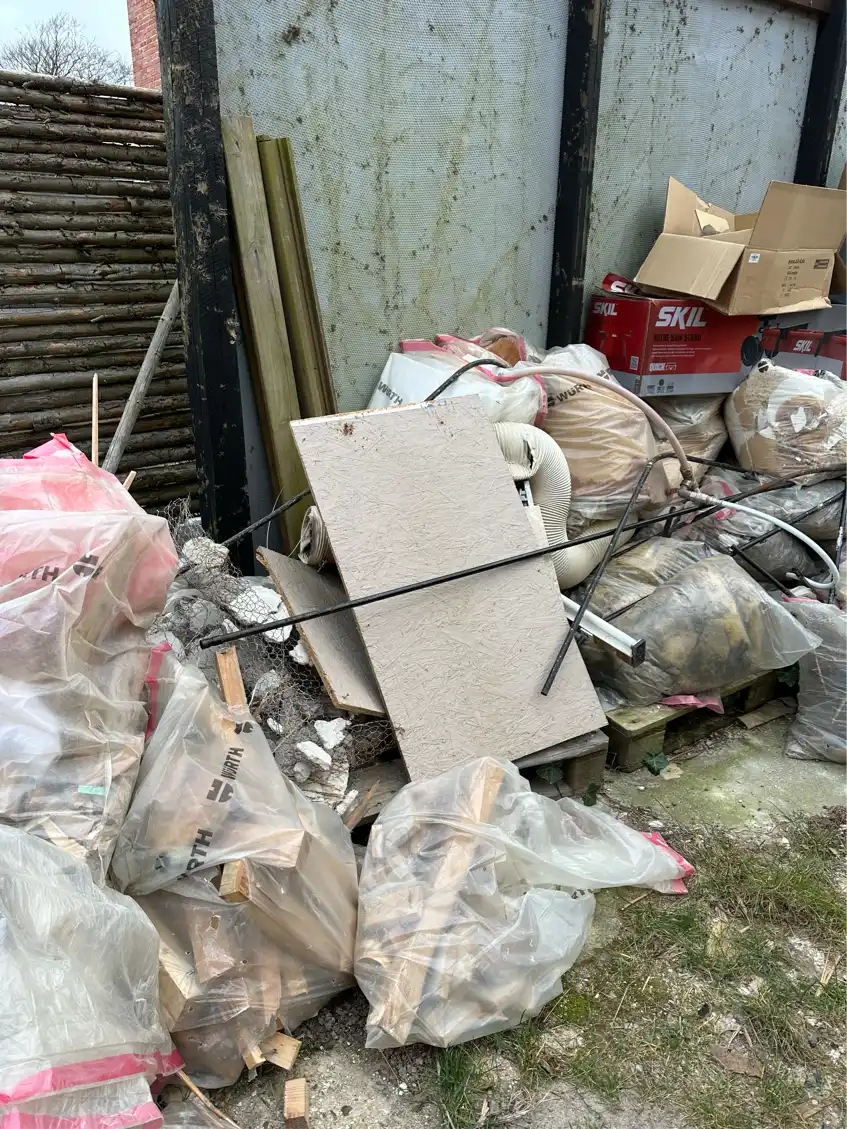 Oprydning af byggeaffald