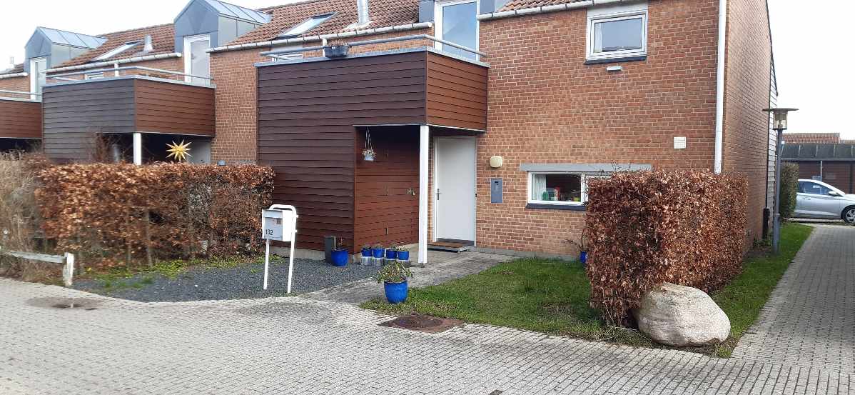 TILBUD på opsætning af havehegn.